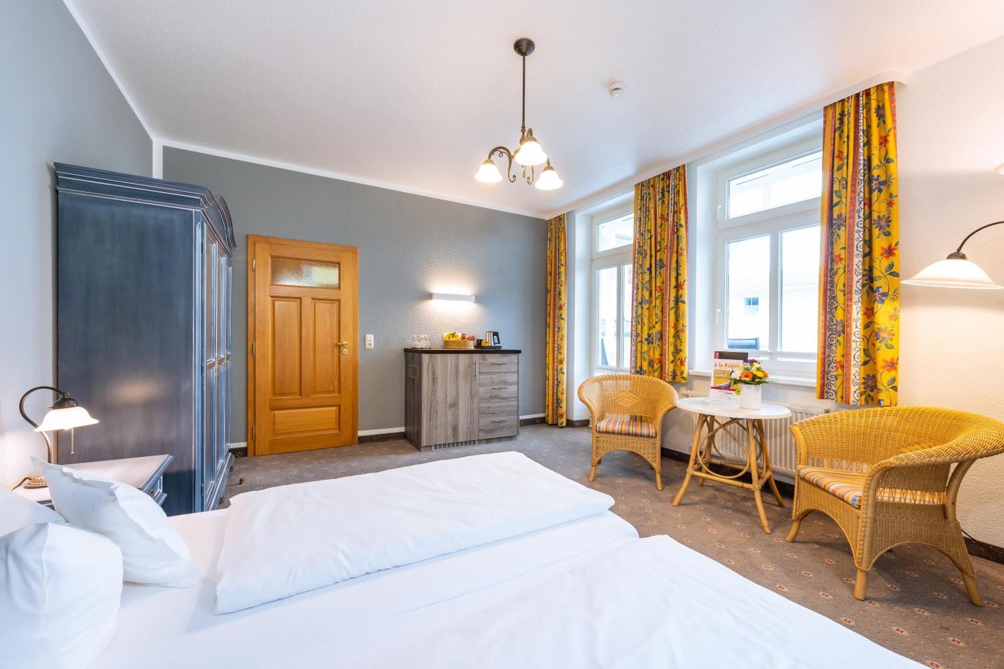 Hotel Garni Getreuer Eckart ビンツ エクステリア 写真