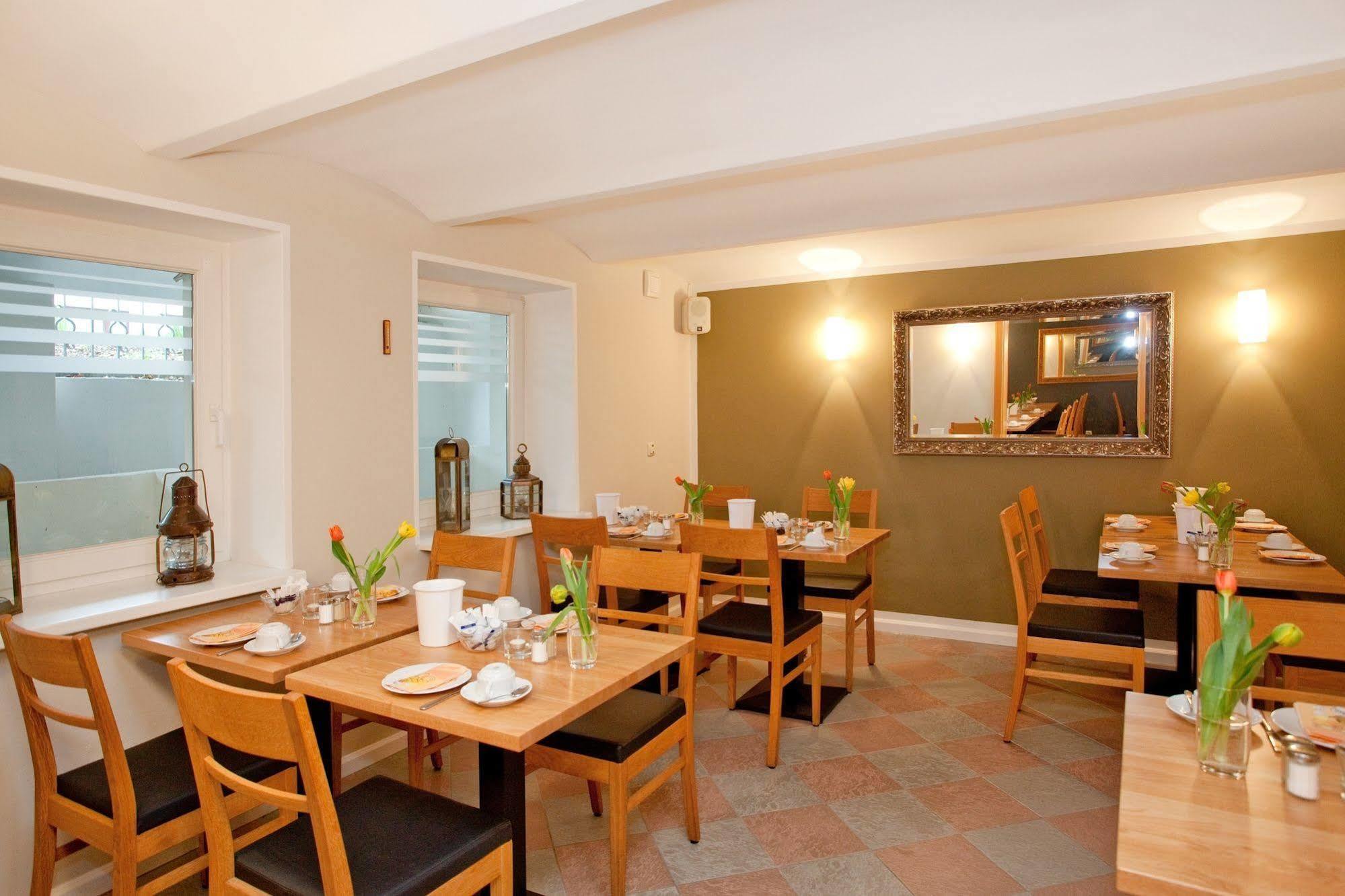 Hotel Garni Getreuer Eckart ビンツ エクステリア 写真