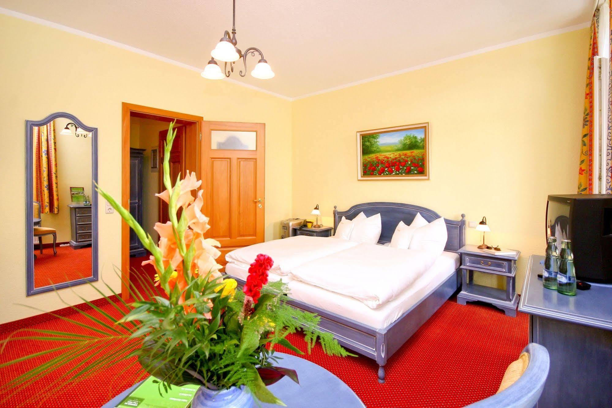 Hotel Garni Getreuer Eckart ビンツ エクステリア 写真