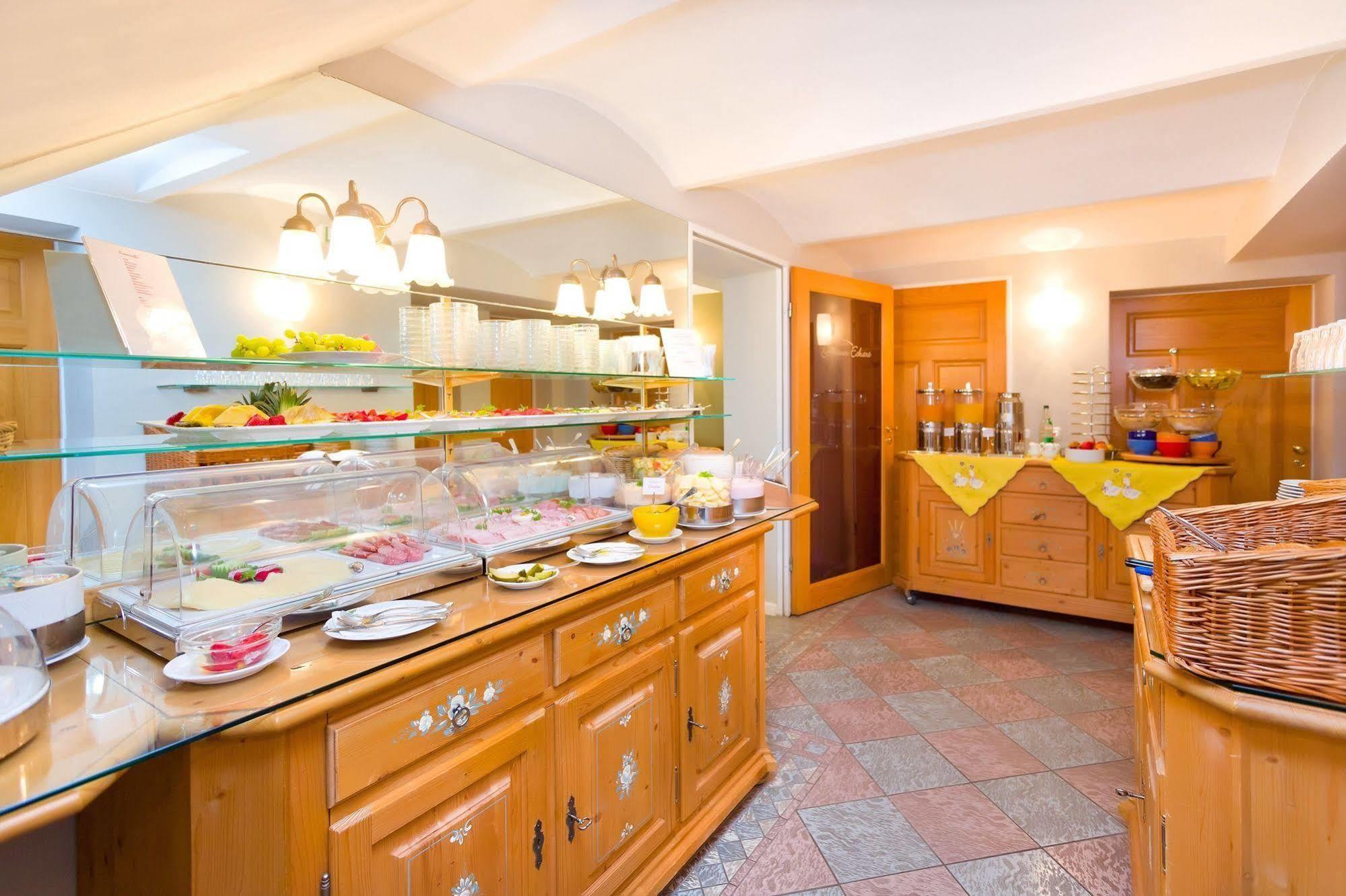 Hotel Garni Getreuer Eckart ビンツ エクステリア 写真